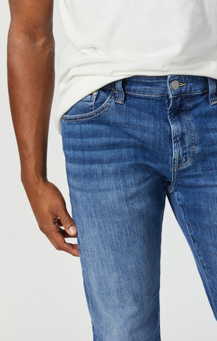 MAVI - Marcus Slim Straight Leg (Mid Foggy Feather Blue)