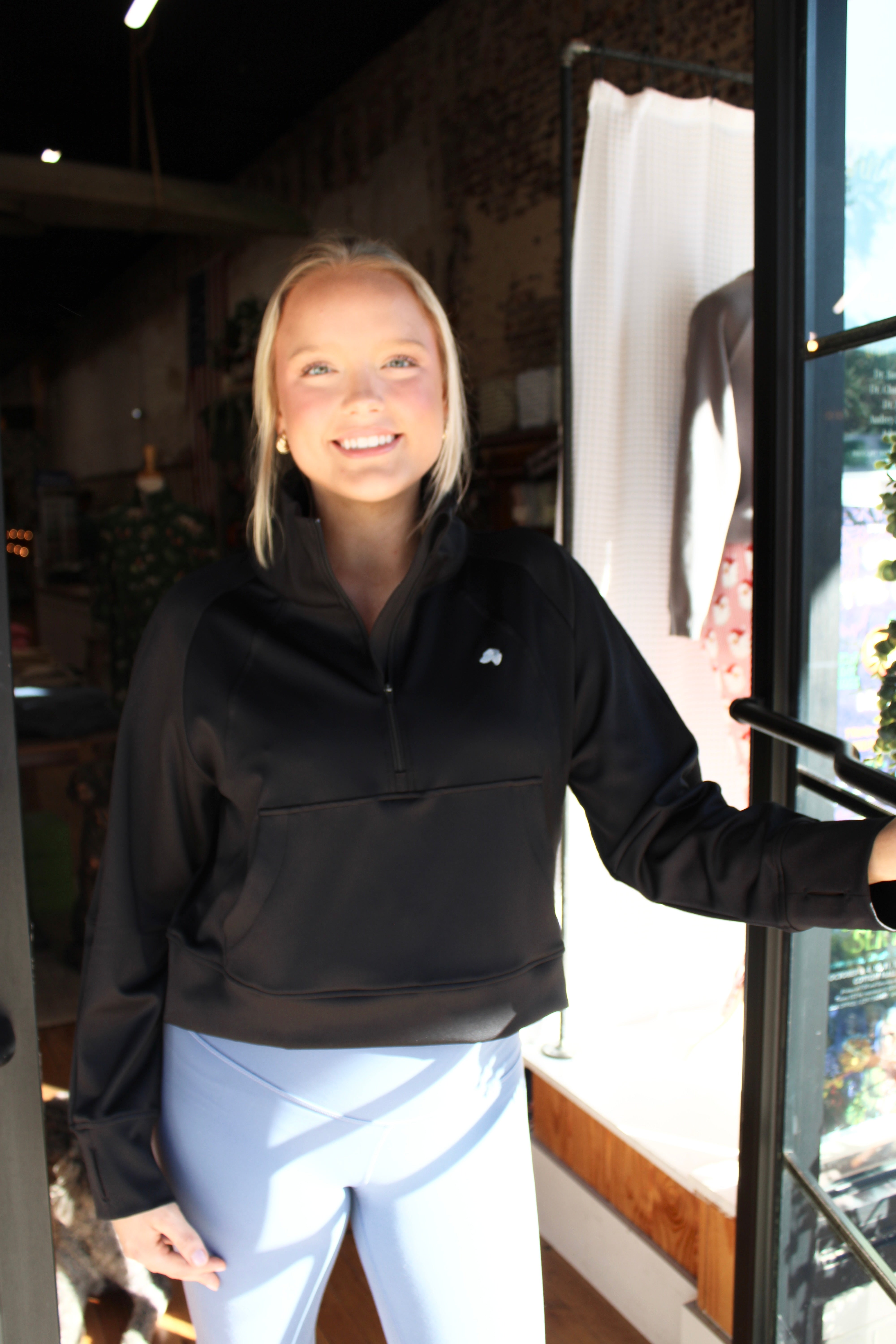 Rivers & Bridge - Scuba Pullover (Black)