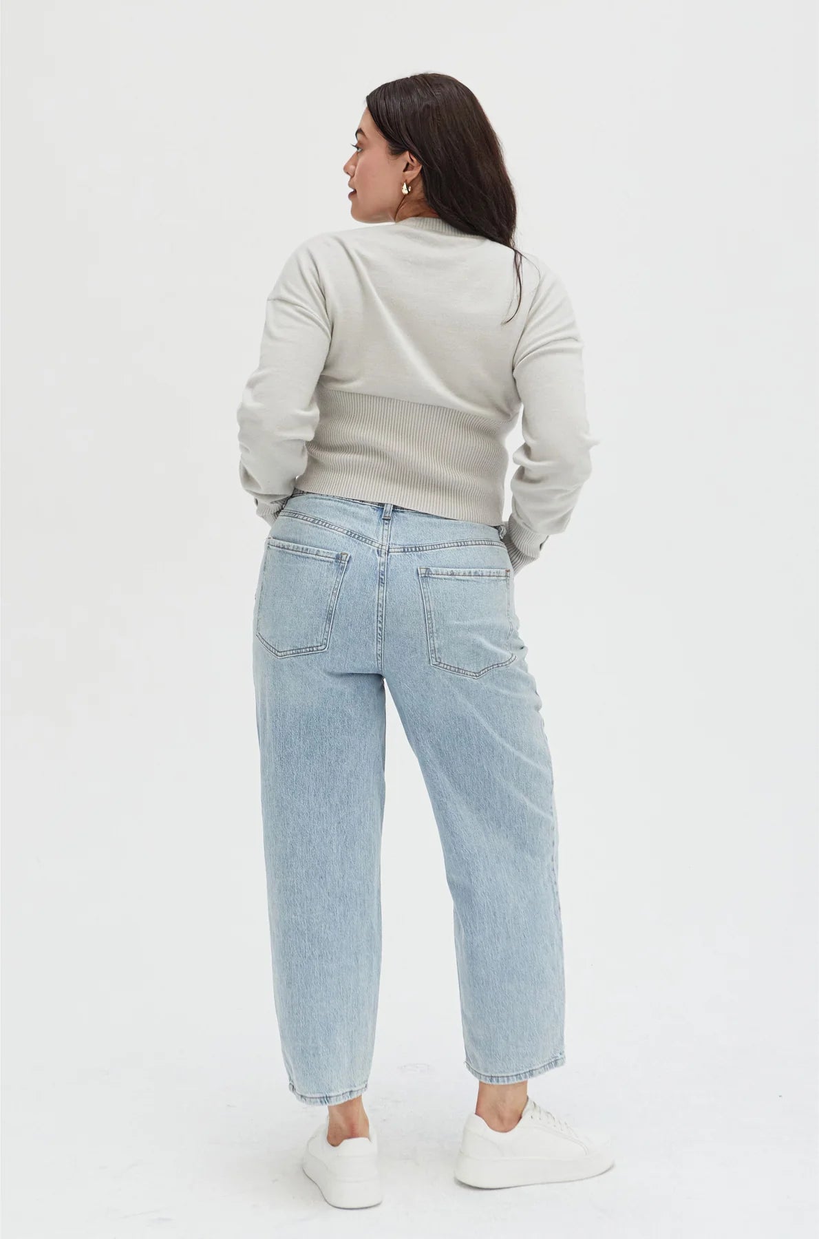 Oliver Logan - Harlow High Rise Barrel Jean (Light Indigo Worn)