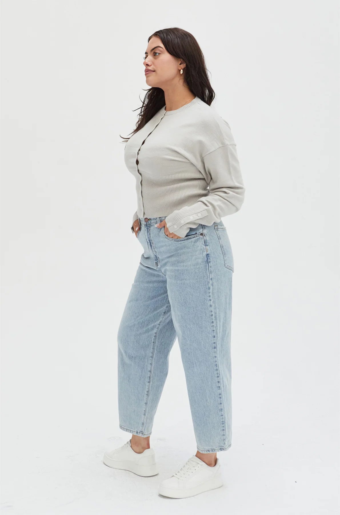 Oliver Logan - Harlow High Rise Barrel Jean (Light Indigo Worn)