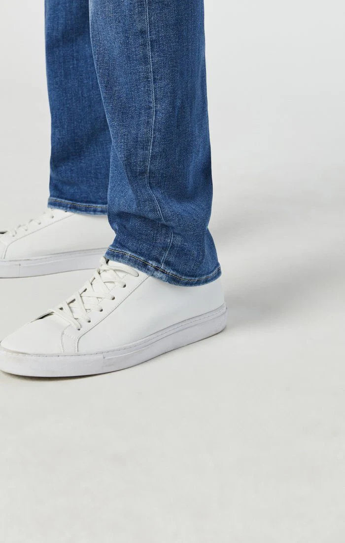 MAVI - Marcus Slim Straight Leg (Mid Foggy Feather Blue)