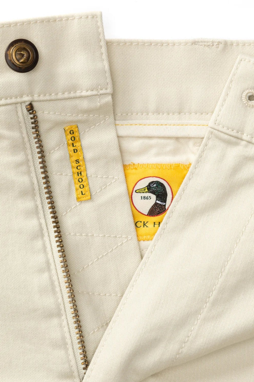 Duck Head - 7 in Gold School Chino Short (Stone Gold Patch)