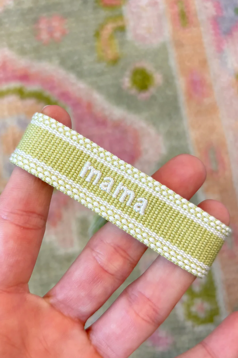 TKC - mama bracelet (light green)