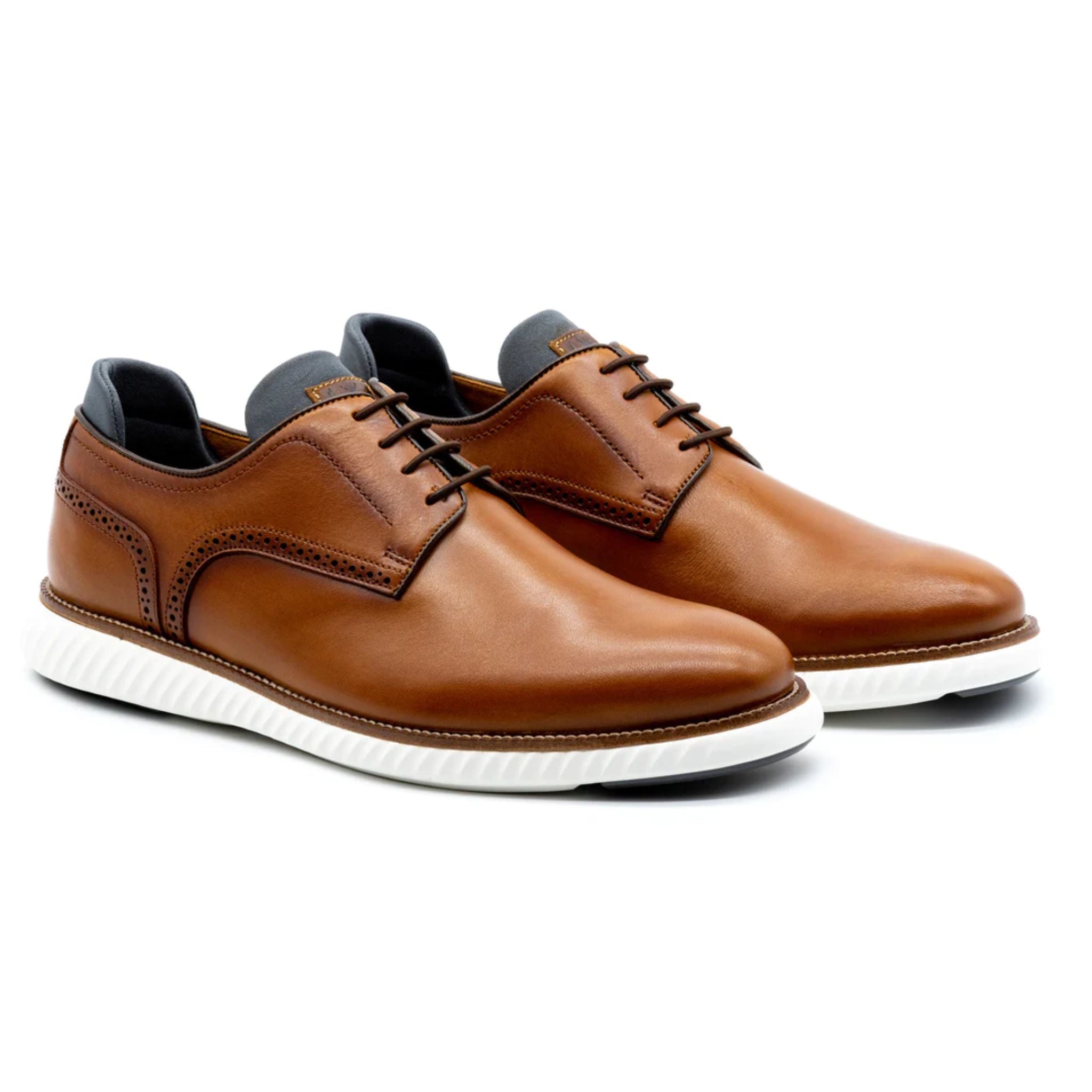 Martin Dingman - Countryaire Saddle Leather Plain Toe (Whiskey)