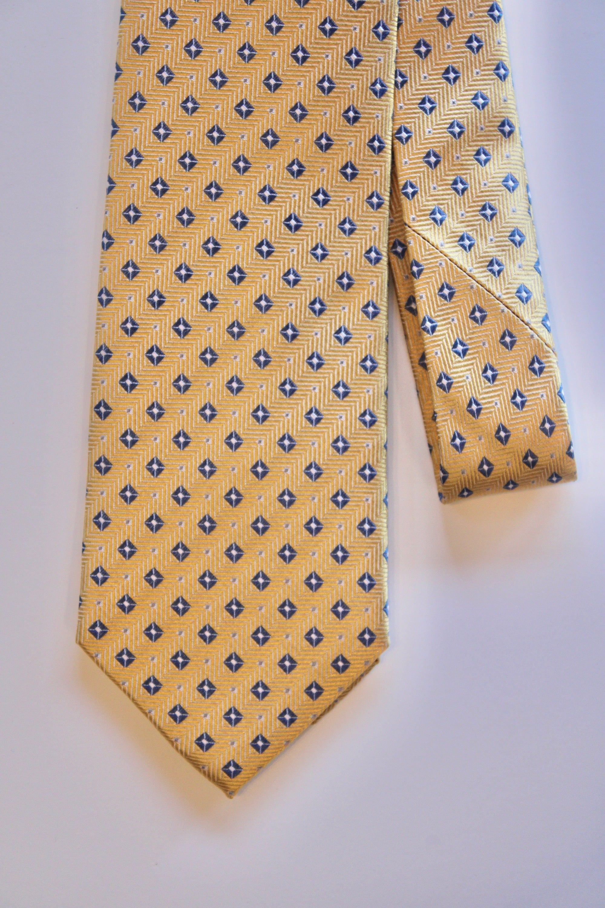 Davis Brothers - Tie (Yellow Dot)