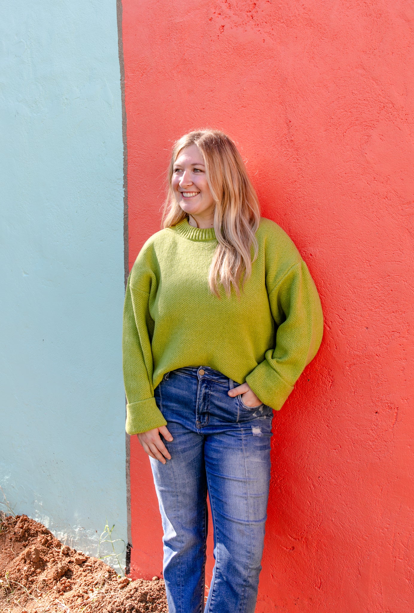 The Logan Sweater - Lime
