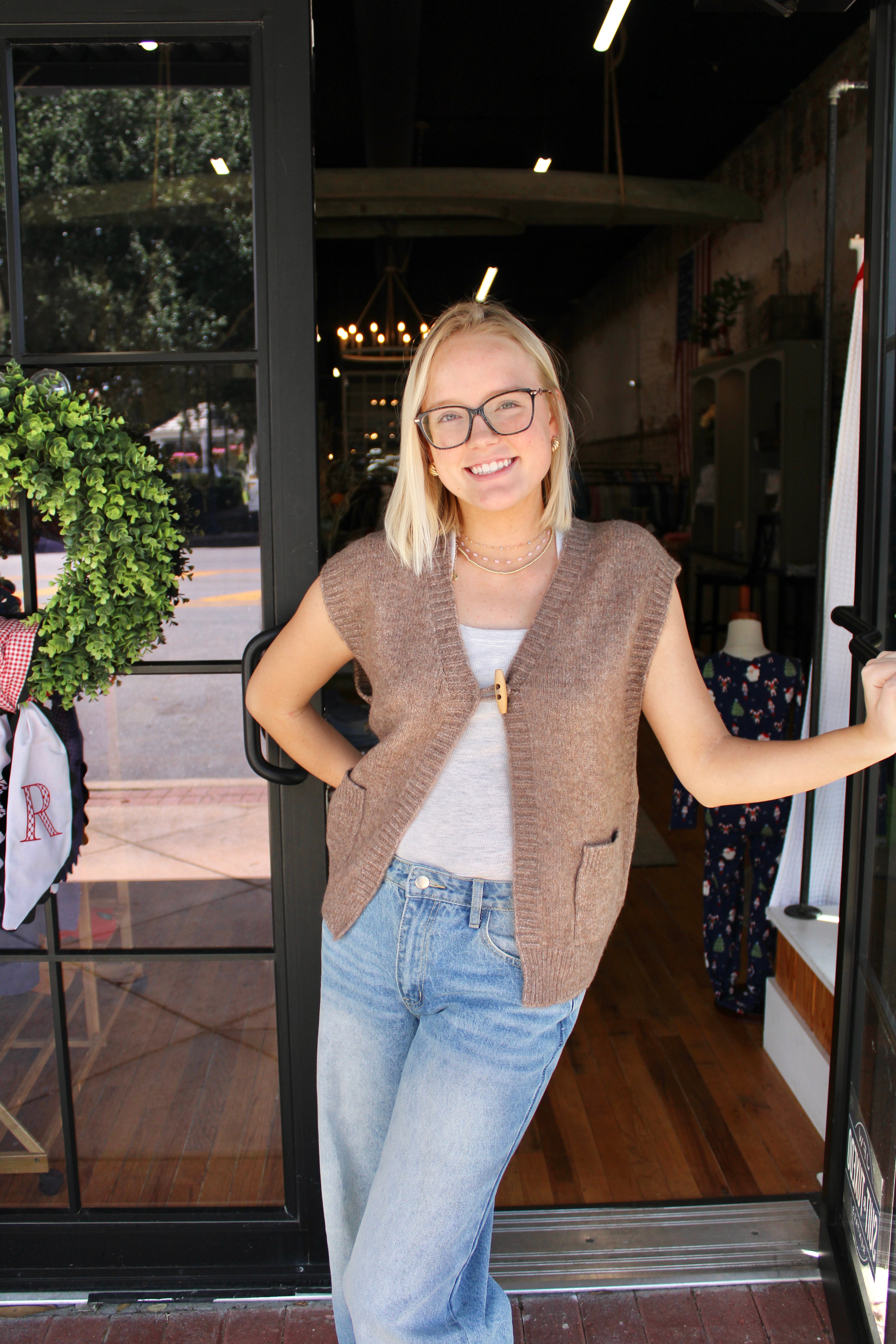 Toggle Sweater Vest (Mocha)