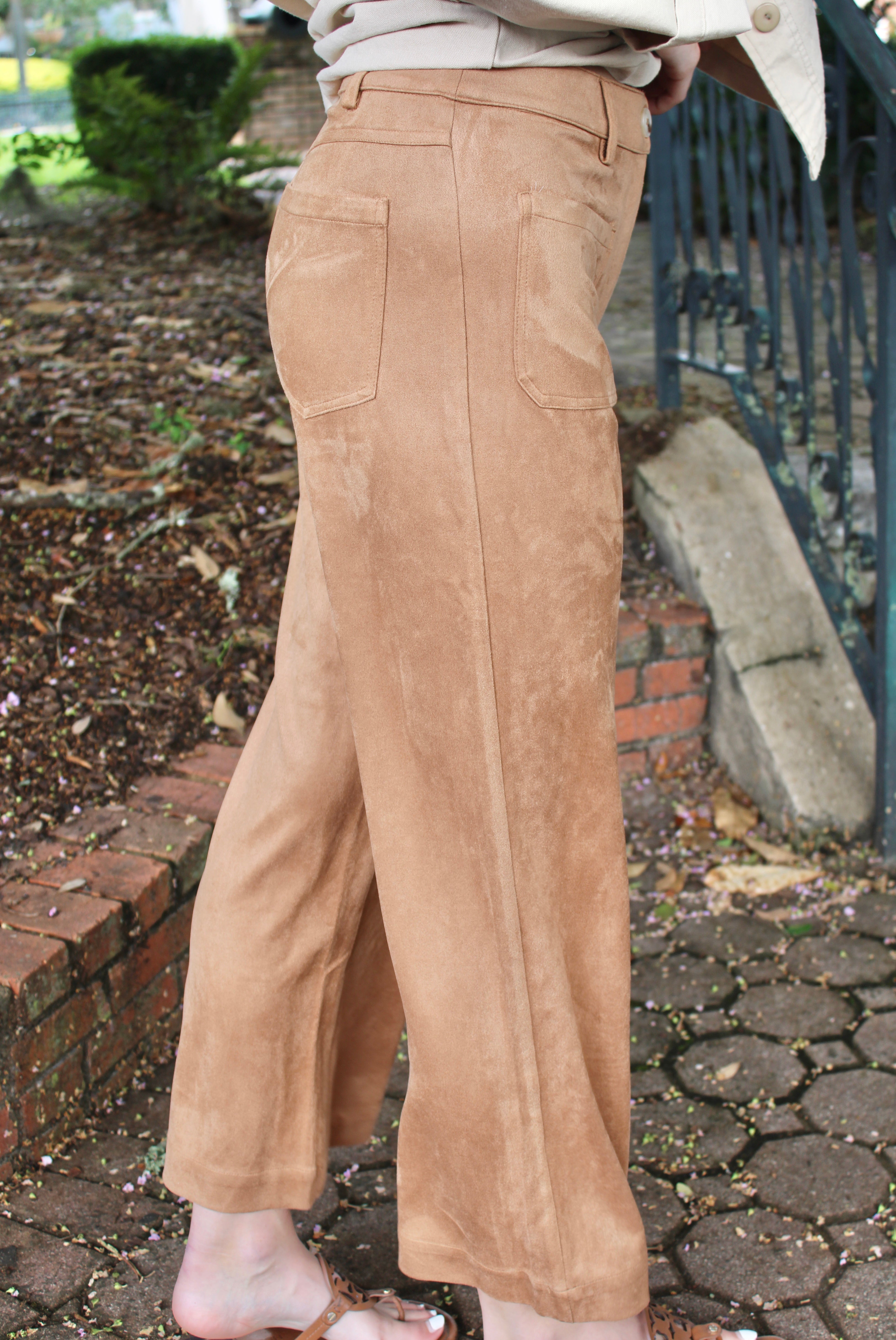 Carrie Pant (Camel)