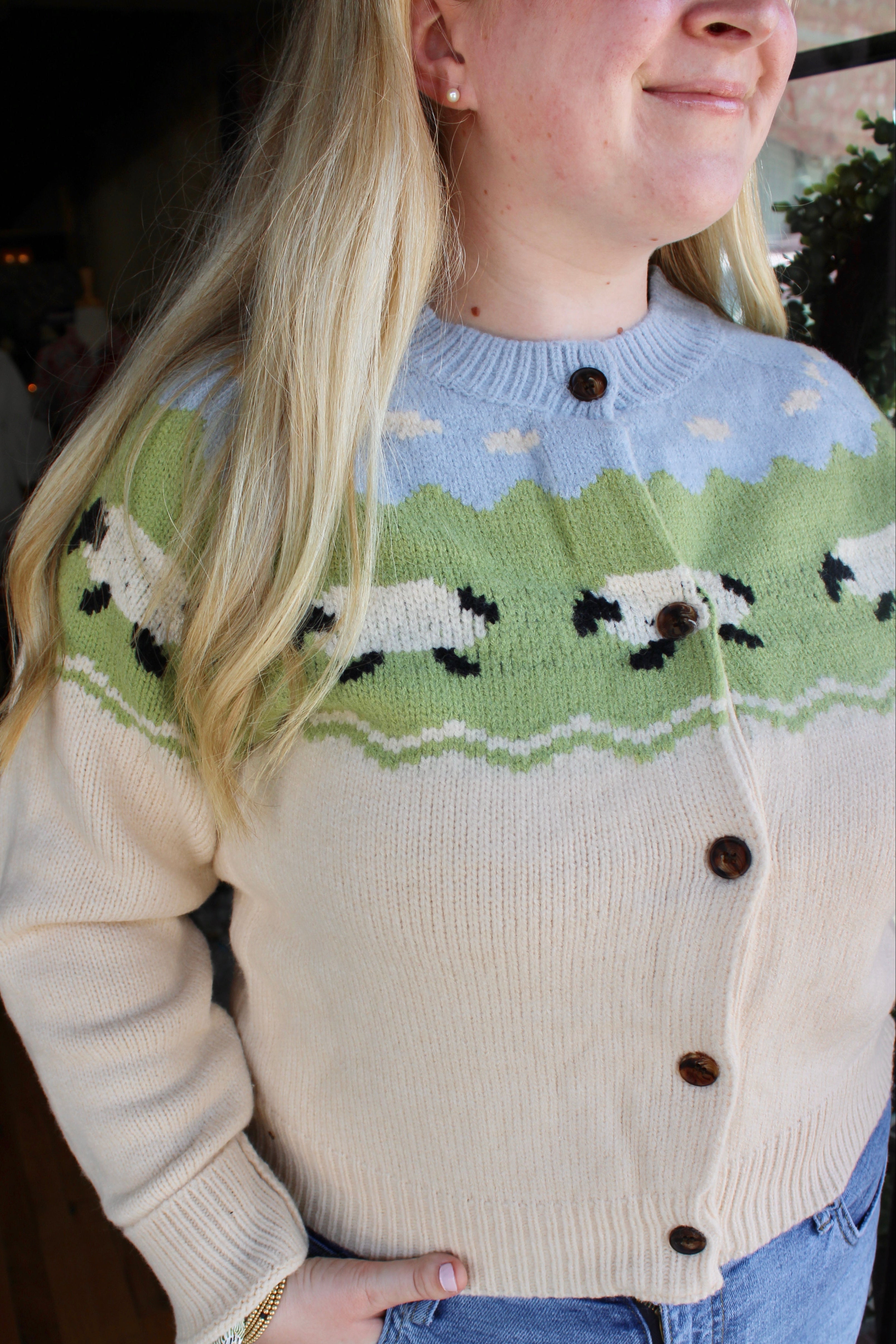Sheep Cardigan (Cream)
