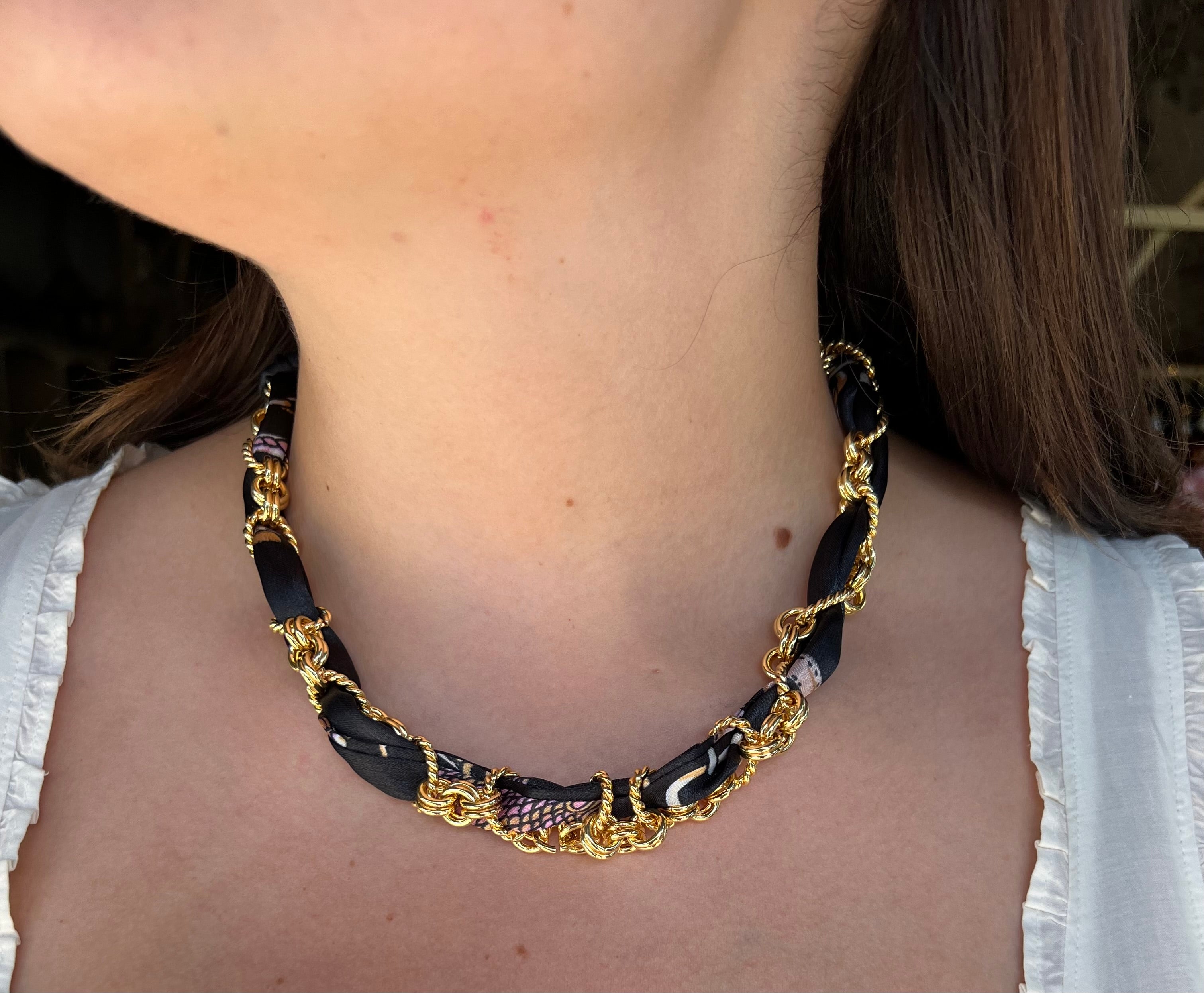 Tate Scarf Necklace (Black)