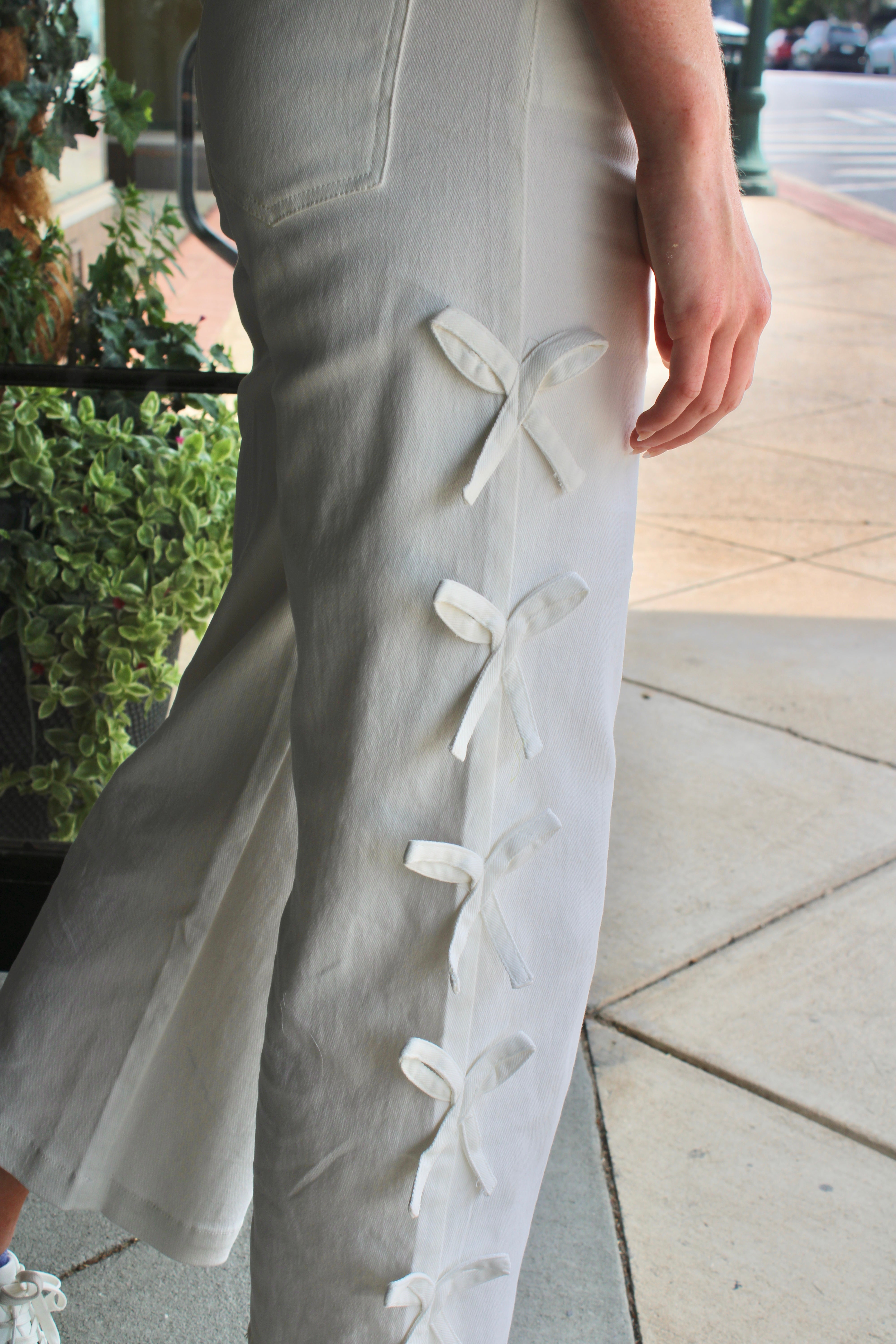 Bow Jeans (White)