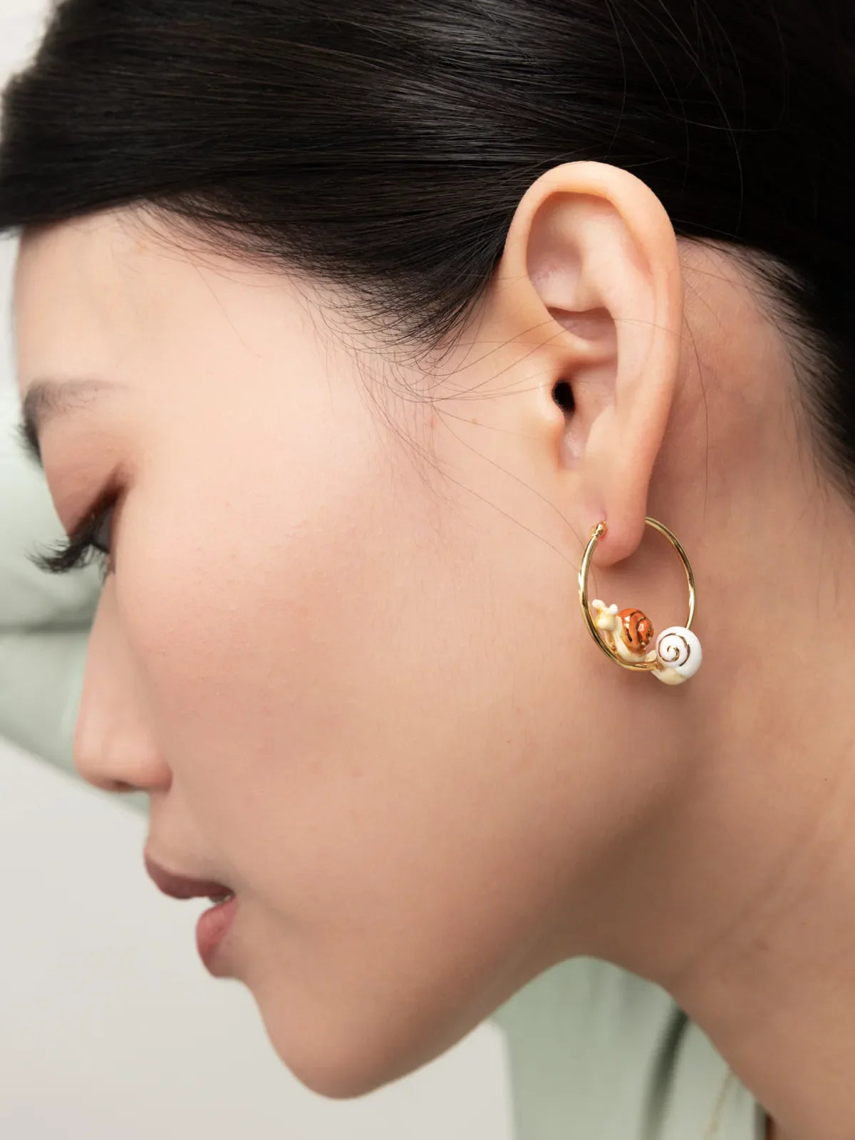Nach - Couple of Snails Hoop Earrings