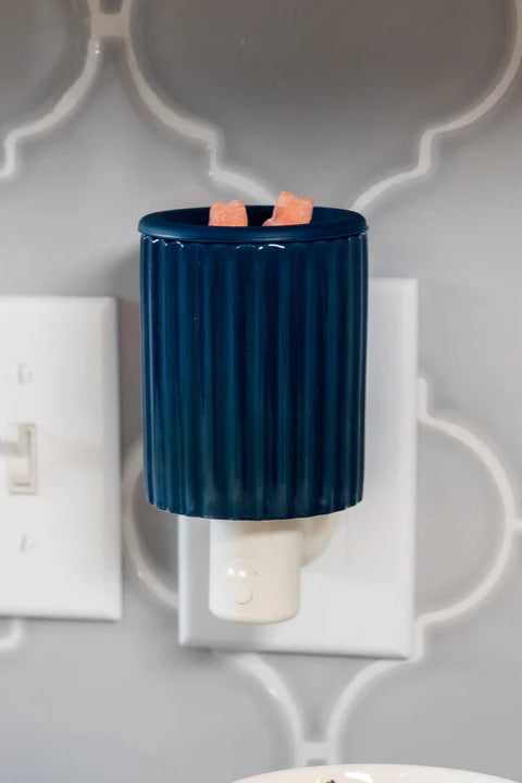 Outlet Wax Melt Warmer (Indigo)