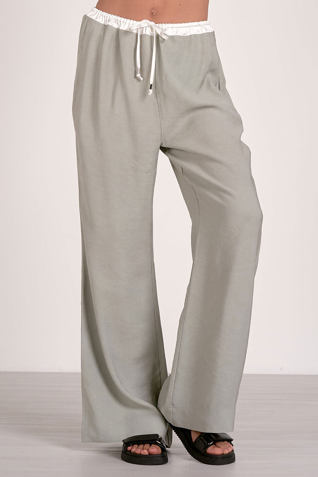 The Taylor Pants (Grey/White)