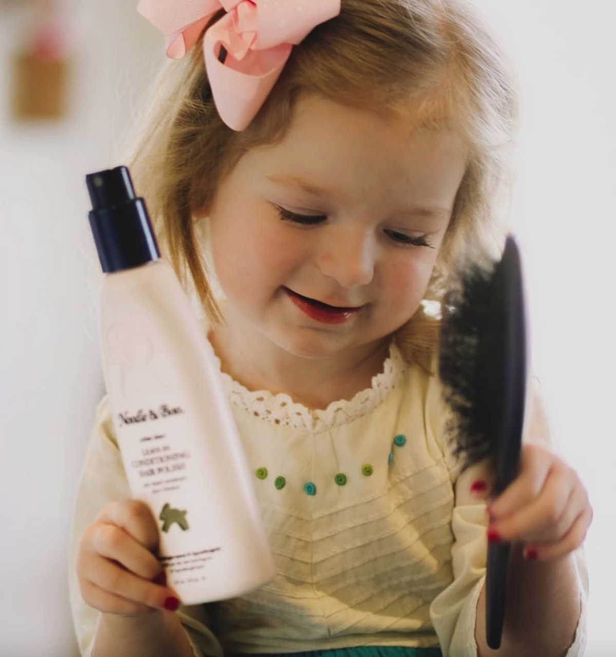Noodle & Boo - Conditioning Hair Polish (Crème Douce)