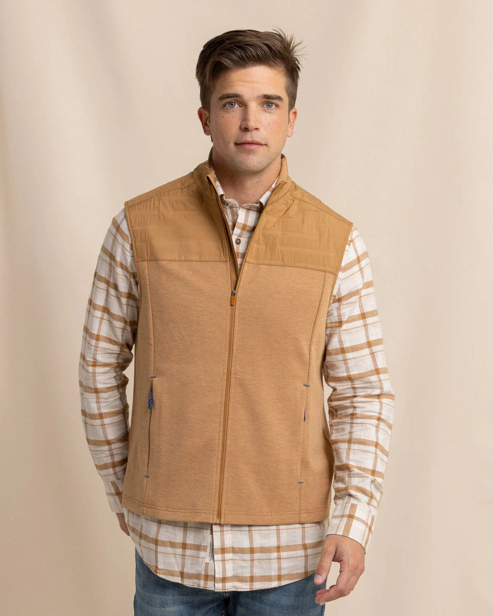 Southern Tide - Coligny Quilted Vest (Hazelnut Khaki)