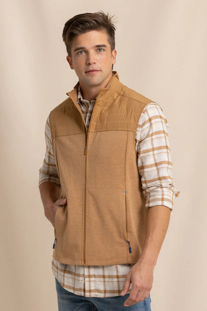 Southern Tide - Coligny Quilted Vest (Hazelnut Khaki)