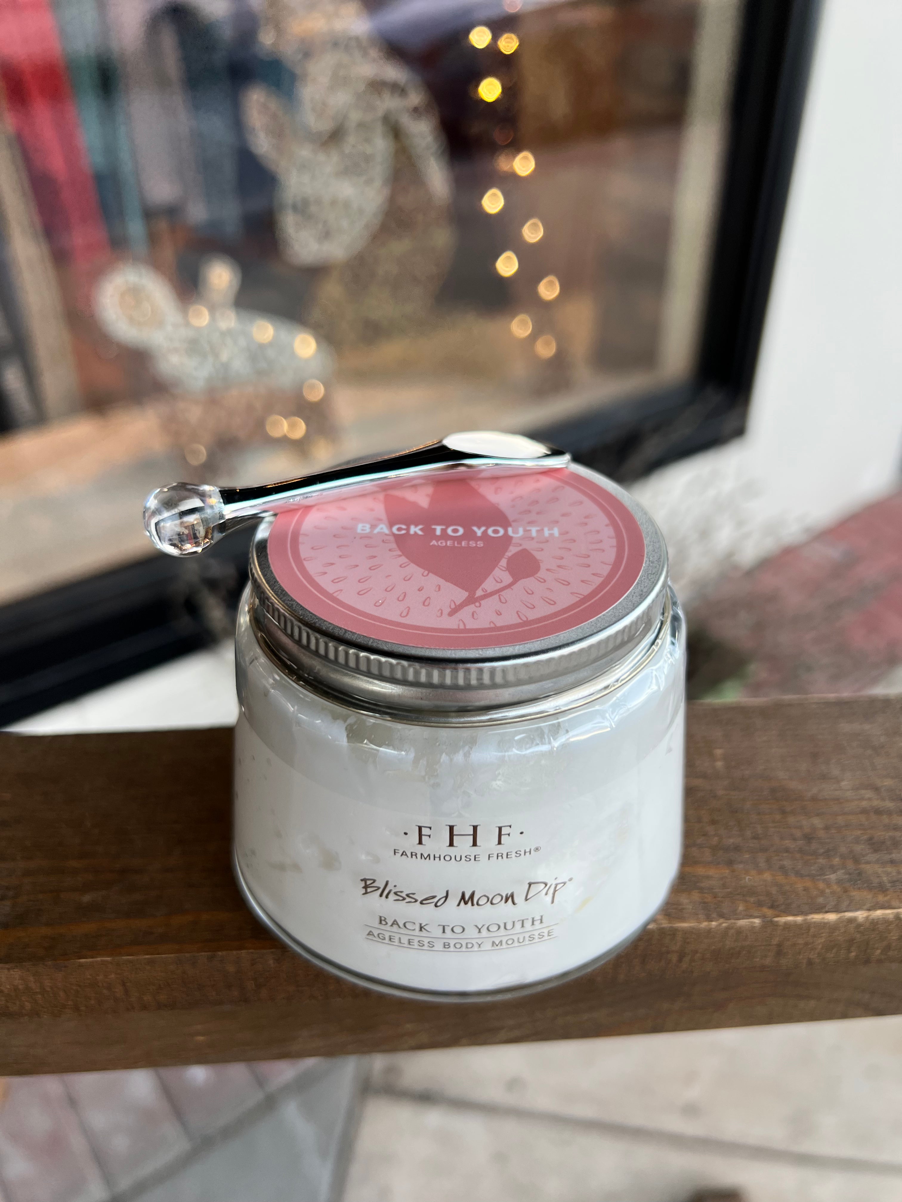 Farmhouse Fresh - Blissed Moon Dip Back to Youth Body Mousse